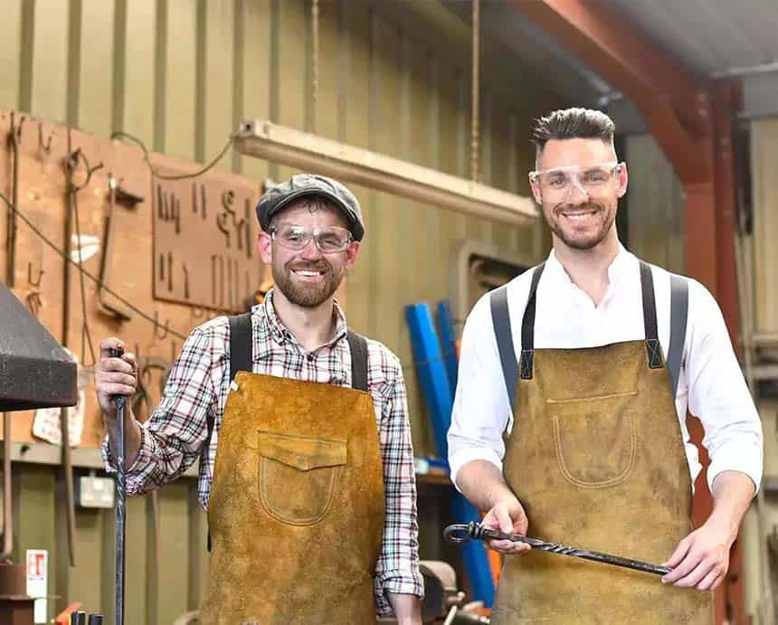 Black-country-metal-works-blacksmith-homepage_-Optimised_1_1_