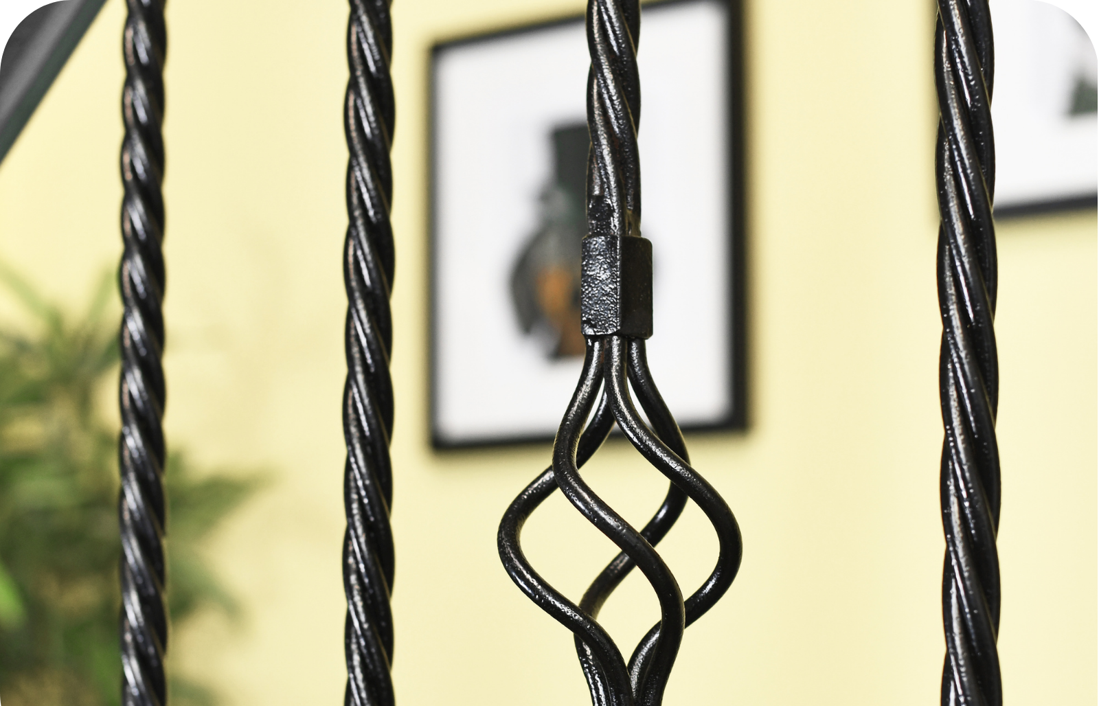 Close-Up_of_Spindles_1