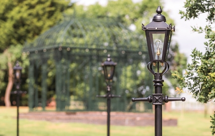 Victorian-Lamp-Post-Set-banner