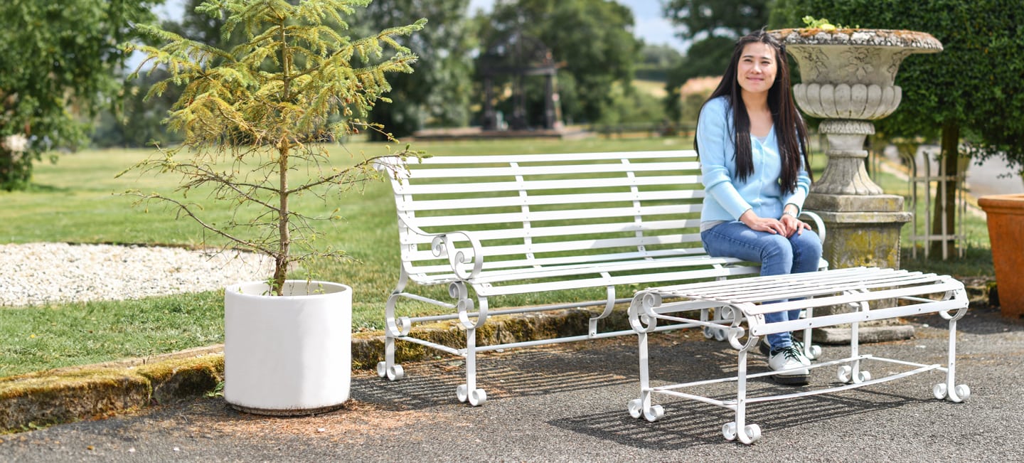 banner-garden-bench-bcmw
