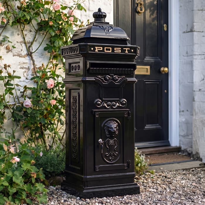 Pillar & Pedestal Post Boxes