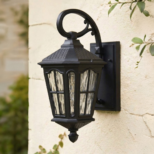 Traditional Outdoor Wall Lights