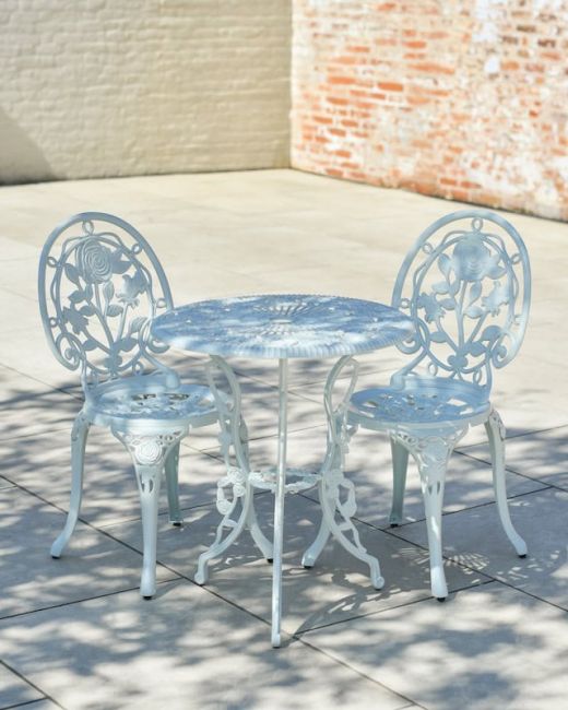 Cast Aluminium "Bouquet" White Two Seater Bistro Set Cast Aluminium "Bouquet" White Two Seater Bistro Set