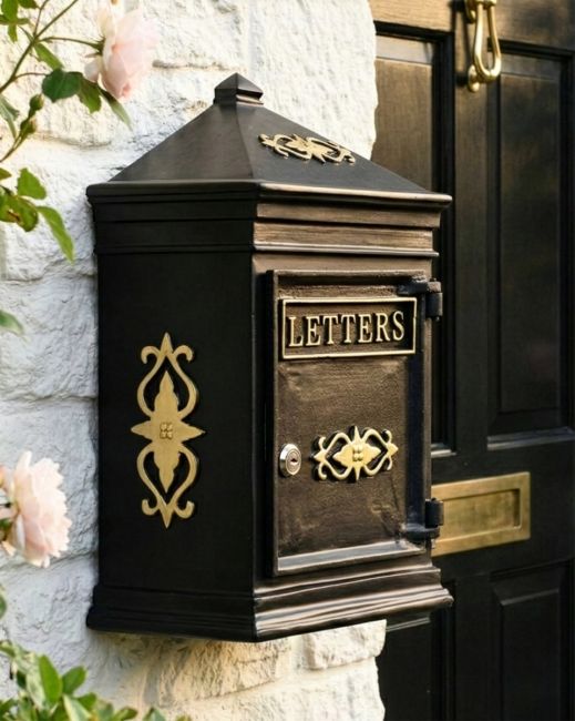 "Bantock" Post Box in Black and Gold digital illustration