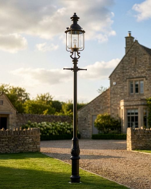"Belgravia" Extra Large Lamp Post & Lantern in Situ