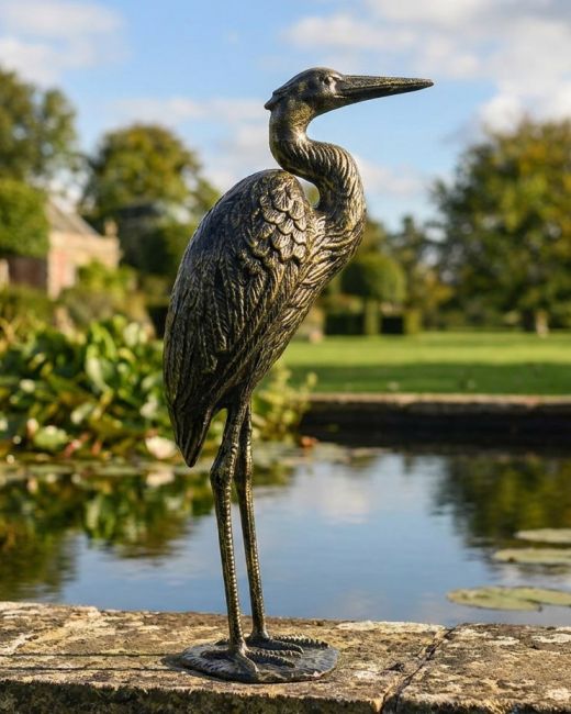"Kingsley Crane" Black & Gold Cast Aluminium Crane Sculpture Digital Illustration "Kingsley Crane" Black & Gold Cast Aluminium Crane Sculpture Digital Illustration