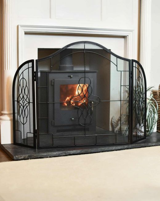 “Aldermore House” Arched Fire Guard in Situ “Aldermore House” Arched Fire Guard in Situ