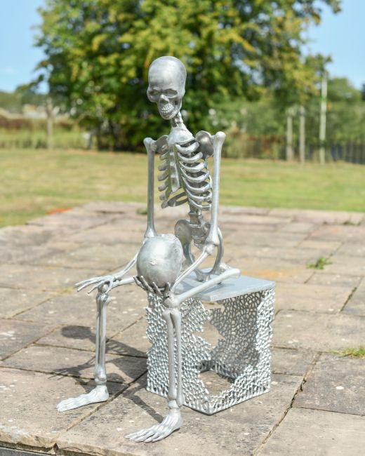 "Hamlet" the Haunted Skeleton - Silver "Hamlet" the Haunted Skeleton - Silver
