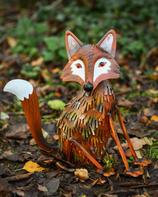 "Hutch" Steel Fox Garden Sculpture - Sitting