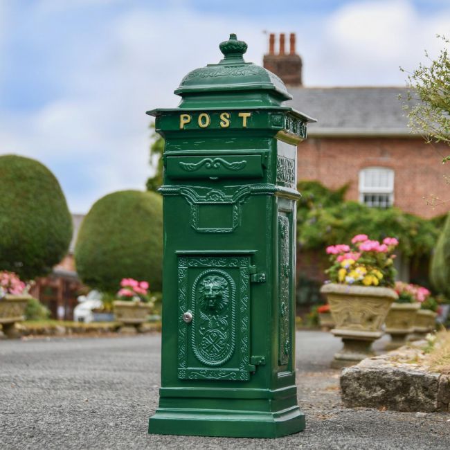 “Woodland Ivy” Green Camden Deluxe Free Standing Post Box “Woodland Ivy” Green Camden Deluxe Free Standing Post Box