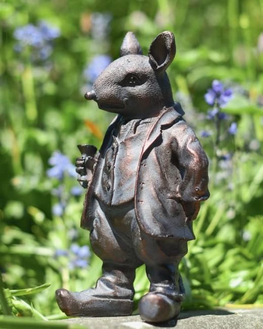 "Mr Badger" Garden Sculpture "Mr Badger" Garden Sculpture