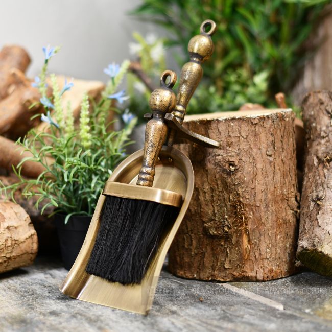 "Coven Hall" Cast Iron Brush and Pan Set "Coven Hall" Cast Iron Brush and Pan Set