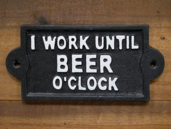 "Beer O"Clock" Iron Sign in Black "Beer O"Clock" Iron Sign in Black