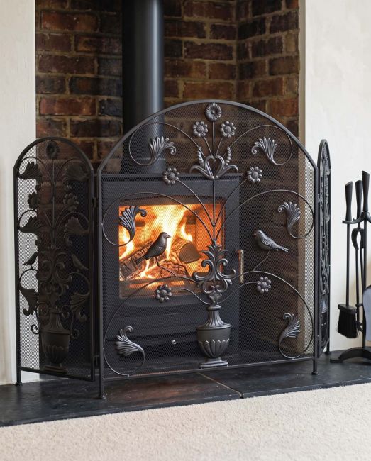 Black Arched "Birdwatcher" Three Fold Fireguard Black Arched "Birdwatcher" Three Fold Fireguard