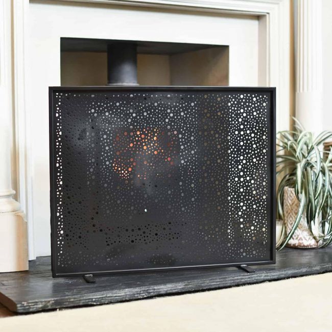 Black Circular Cut-Out Single Panel Fire Guard Black Circular Cut-Out Single Panel Fire Guard