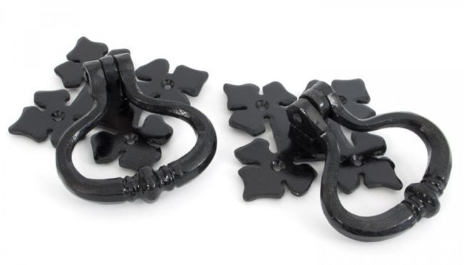 Black Victorian Gate Ring Turns Black Victorian Gate Ring Turns