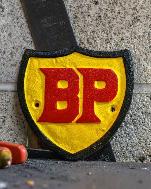 BP Oil Vintage Style Cast Iron Sign BP Oil Vintage Style Cast Iron Sign