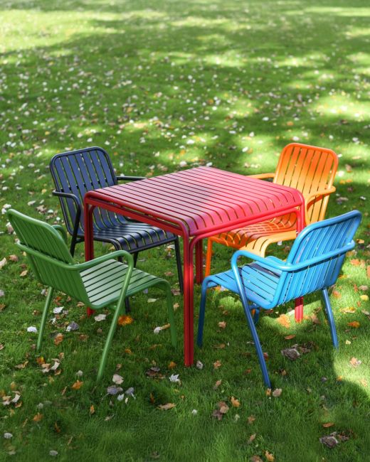 Chrysolina Four Seat Pop Art Table and Chair Set Chrysolina Four Seat Pop Art Table and Chair Set