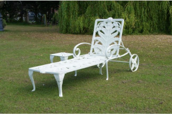 "Coalbrookdale" Reclining Garden Sun Lounger