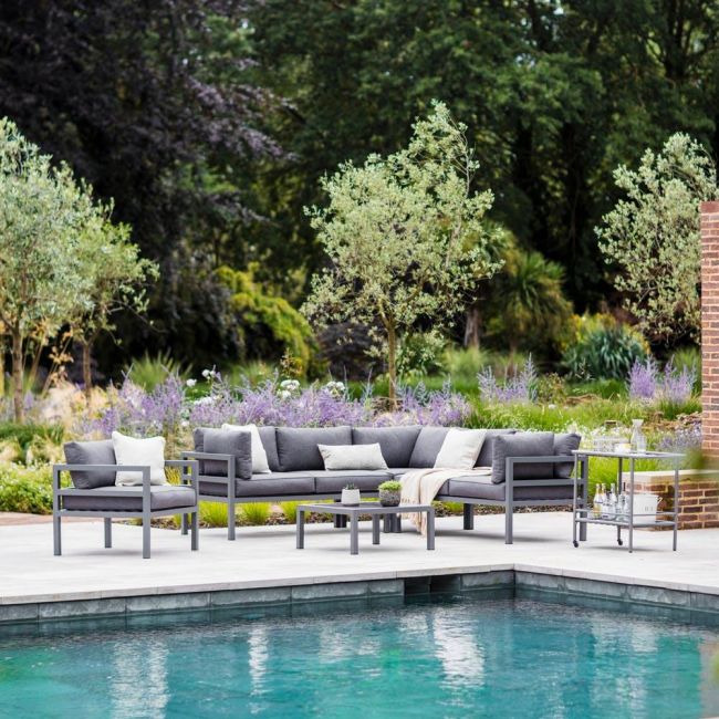 Contemporary Aluminium Sofa Set in Situ Outside Contemporary Aluminium Sofa Set in Situ Outside