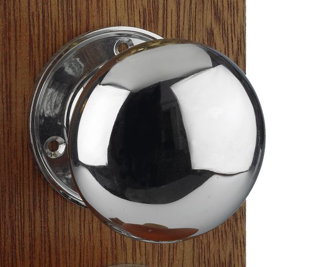 Round Bright Chrome Door Knobs Round Bright Chrome Door Knobs