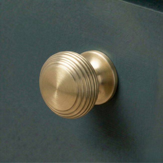 Diamond Bathroom Thumb Lock in a Beeswax Finish