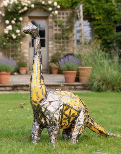 ‘Horizon’ the Small Diplodocus Upcycled Oil Drum Garden Sculpture main image ‘Horizon’ the Small Diplodocus Upcycled Oil Drum Garden Sculpture main image