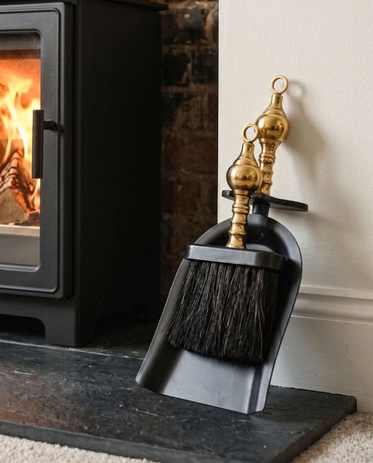 Black & Brass fireplace brush & Pan set Black & Brass fireplace brush & Pan set