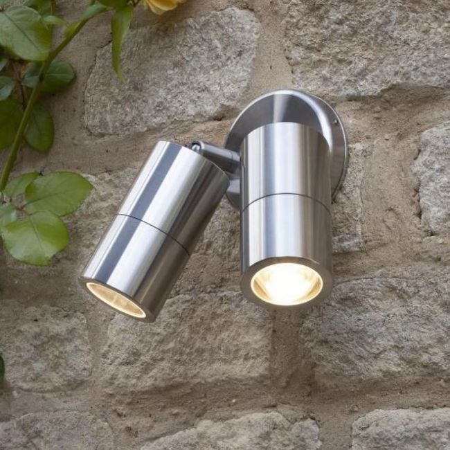 Dual Cylinder Downlight in Situ on a Stone Wall Dual Cylinder Downlight in Situ on a Stone Wall