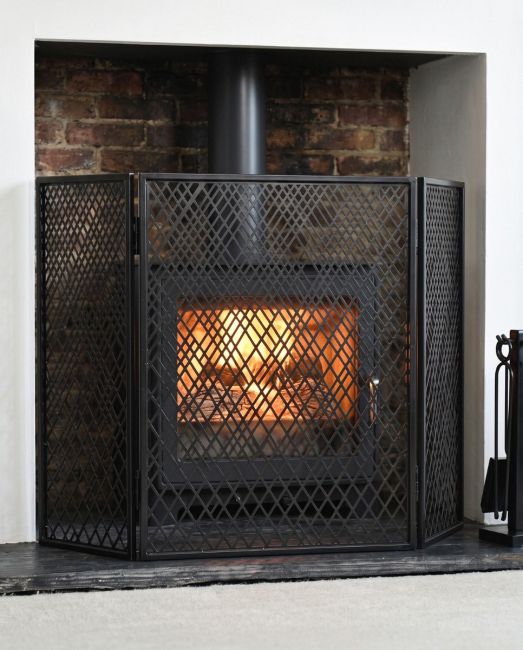"The Marquise" Three Fold Fire Guard "The Marquise" Three Fold Fire Guard