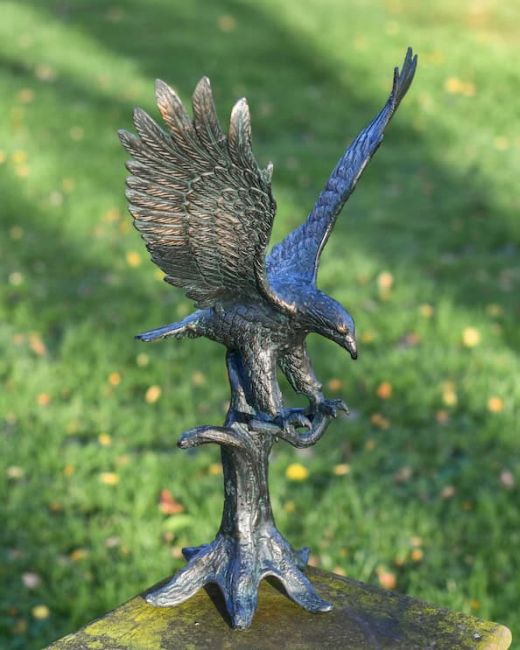 Cast Aluminium Perched Eagle Garden Statue Cast Aluminium Perched Eagle Garden Statue