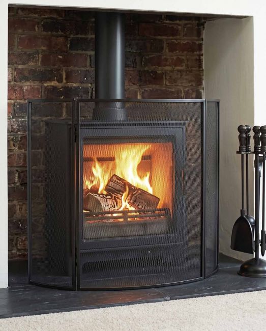 Black "Fortress" Curved Three Fold Fireguard Black "Fortress" Curved Three Fold Fireguard