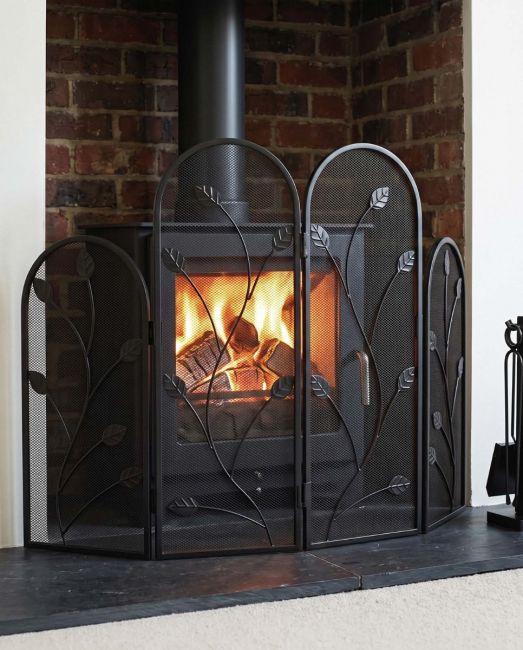 Ornate Four Fold Fire Guard with Vine Detailing Ornate Four Fold Fire Guard with Vine Detailing