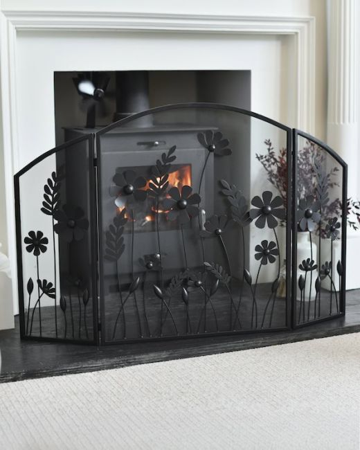 Ornate Floral Triple-Fold Gire Guard Ornate Floral Triple-Fold Gire Guard