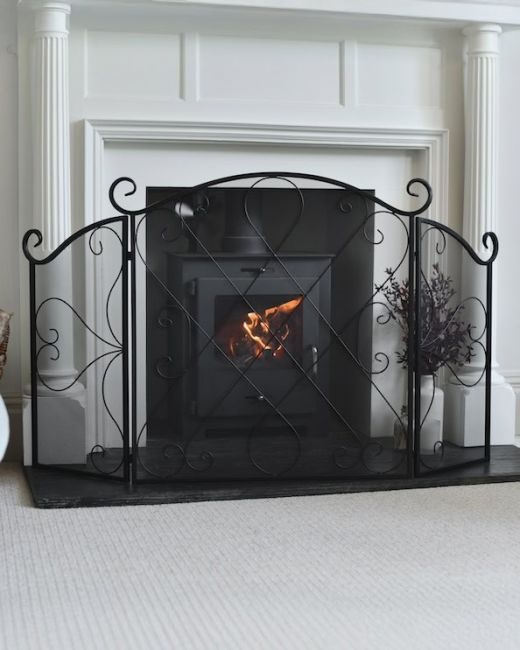 "Fulshaw" Ornate Triple-Fold Fire Guard "Fulshaw" Ornate Triple-Fold Fire Guard