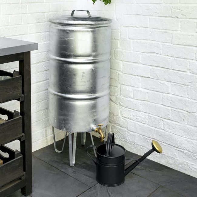 Galvanised Water Butt in Situ Galvanised Water Butt in Situ