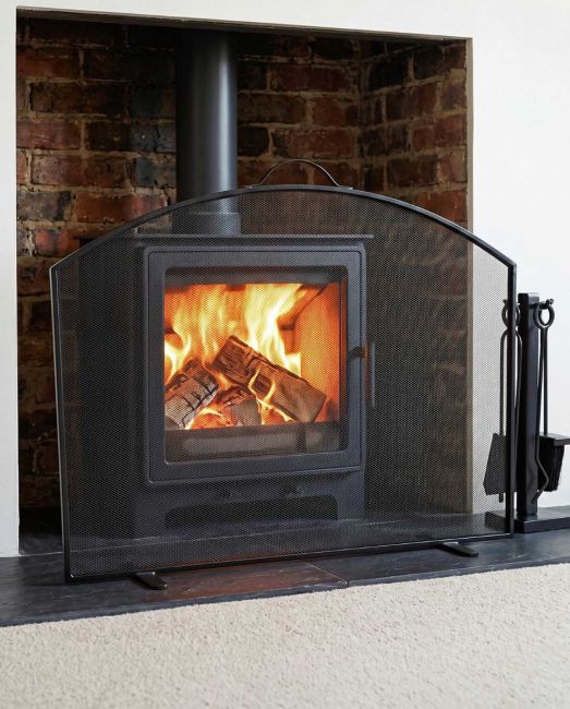 "The Quadrata" Black Fire Guard In A Fireside Setting "The Quadrata" Black Fire Guard In A Fireside Setting