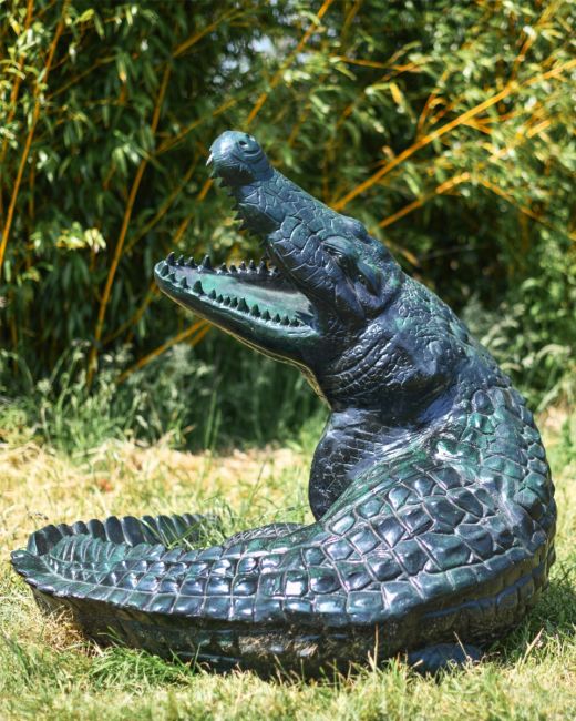 Black and Gold Crocodile Sculpture Black and Gold Crocodile Sculpture