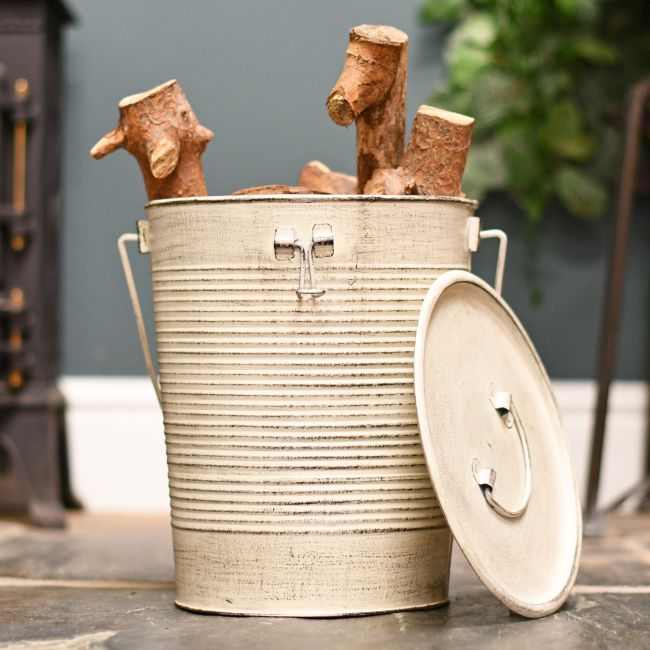 Cream bucket with removable lid Cream bucket with removable lid