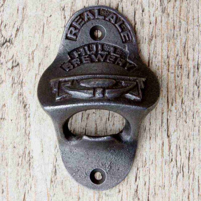  Iron Bottle Opener With "Hull Brewery" Design