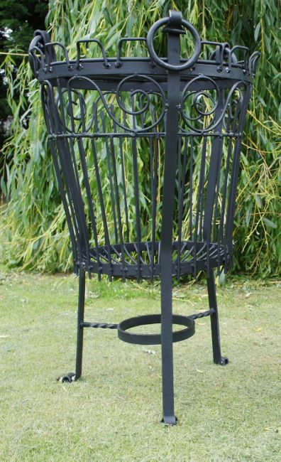 Large Lincoln Brazier & Log Burner Large Lincoln Brazier & Log Burner