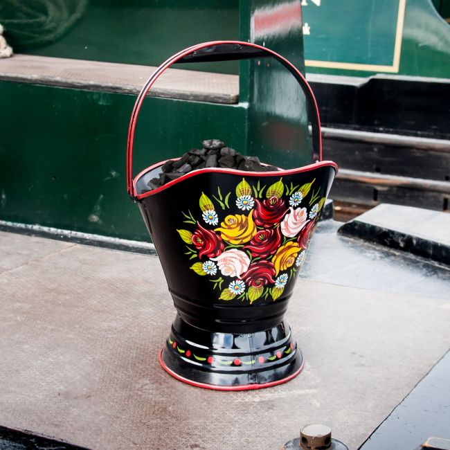 “Royal Avon Canal” Narrowboat Hand Painted Coal Scuttle in Black “Royal Avon Canal” Narrowboat Hand Painted Coal Scuttle in Black