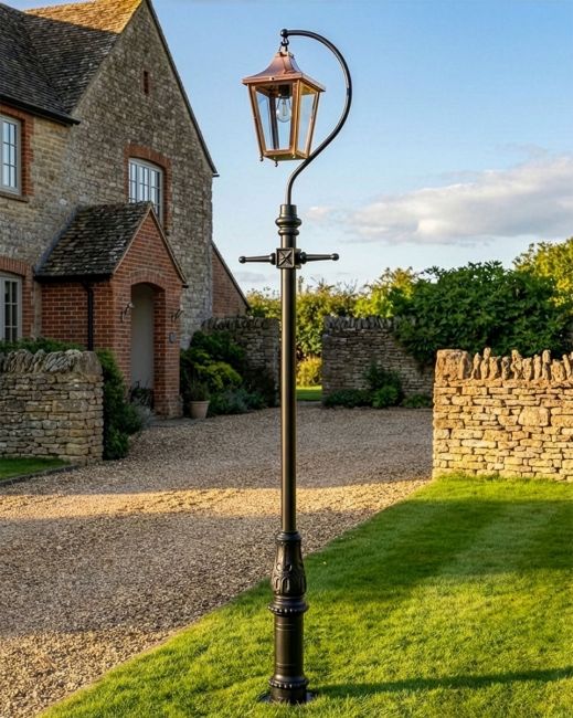 "Lincoln" Copper Swan Neck & Lamp Post 3.8m digital illusration at night "Lincoln" Copper Swan Neck & Lamp Post 3.8m digital illusration at night