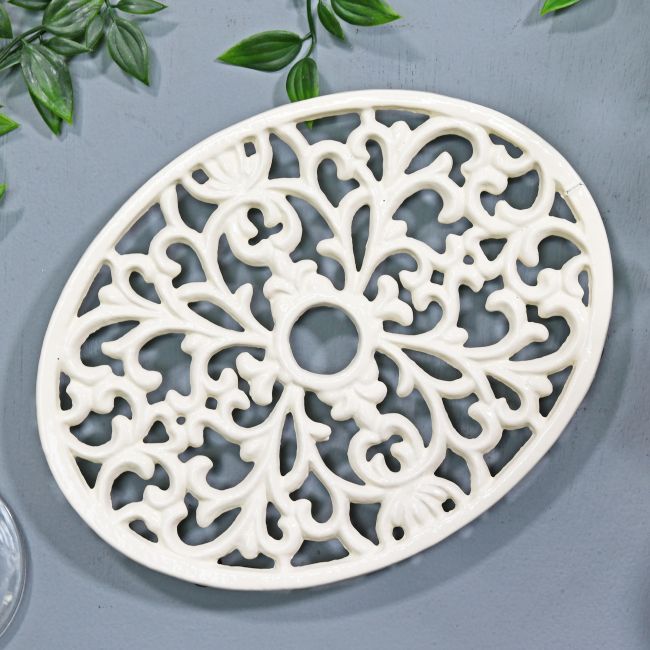 Cream Cast Iron Oval Trivet
