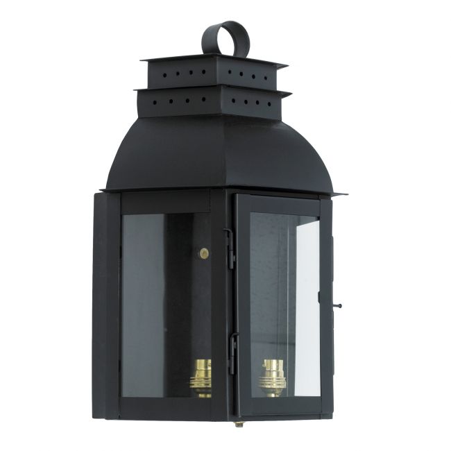 ’Portsmouth" Wall Lantern Finished in Black ’Portsmouth" Wall Lantern Finished in Black