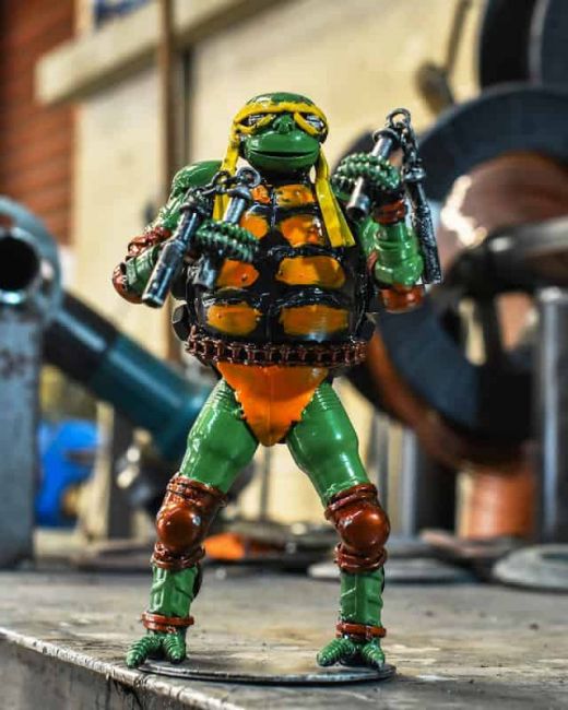 Recycled Metal Fighting Turtle Sculpture Recycled Metal Fighting Turtle Sculpture