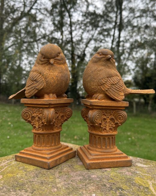 Rustic Cast Iron Pair of Robins Sculpture Rustic Cast Iron Pair of Robins Sculpture