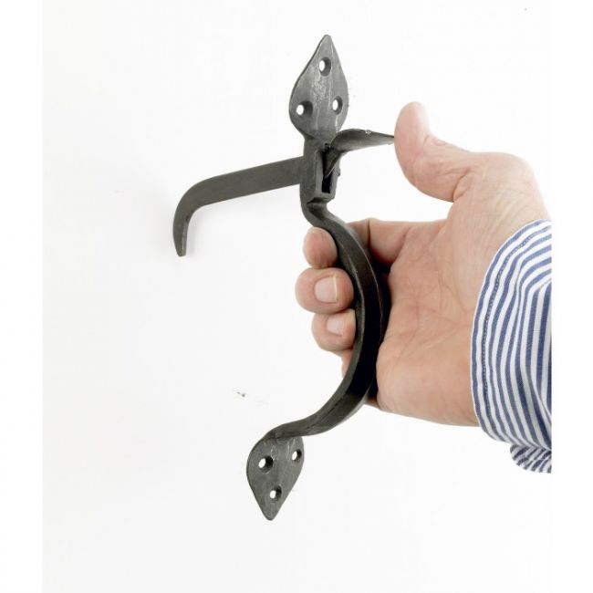 ’Leaf’ Blacksmith Thumb Gate ’Leaf’ Blacksmith Thumb Gate