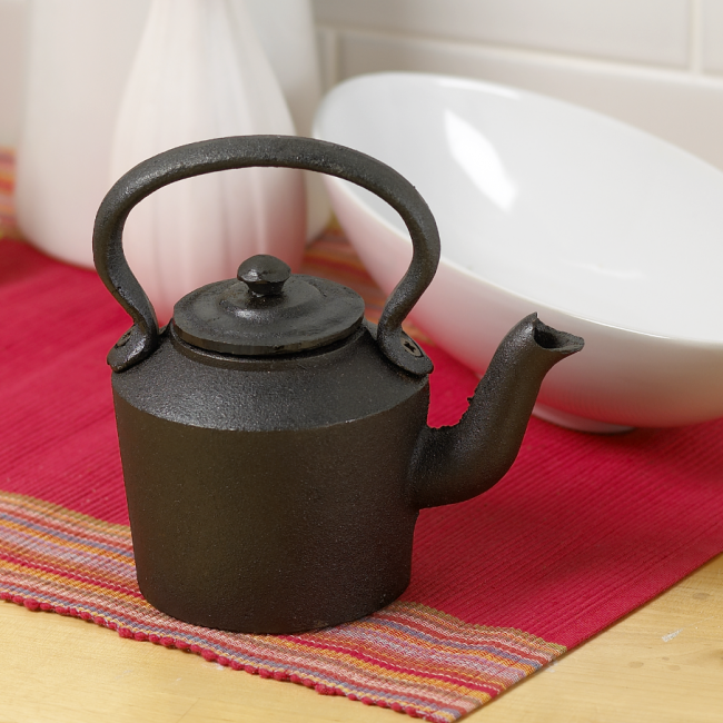 Small Cast Iron Decorative Kettle Small Cast Iron Decorative Kettle