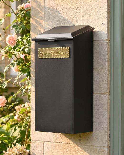 Standard "Pevensey Square” Newspaper and Parcel Holder digital illustration